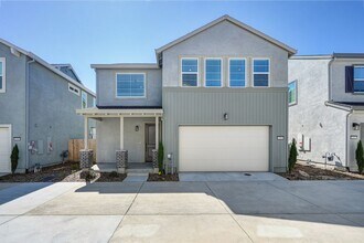 Building Photo - Fully Furnished Mid-term Rental