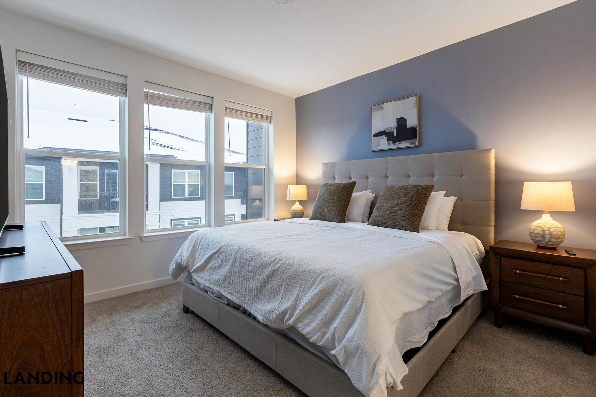 Building Photo - 1181 Manhattan Blvd