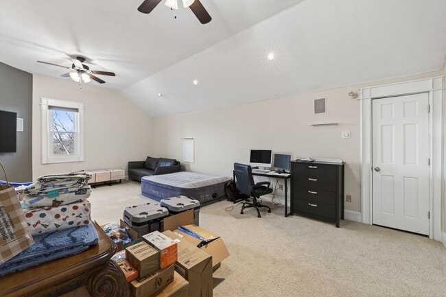 Building Photo - Elegant & Spacious Home Available in Church Point