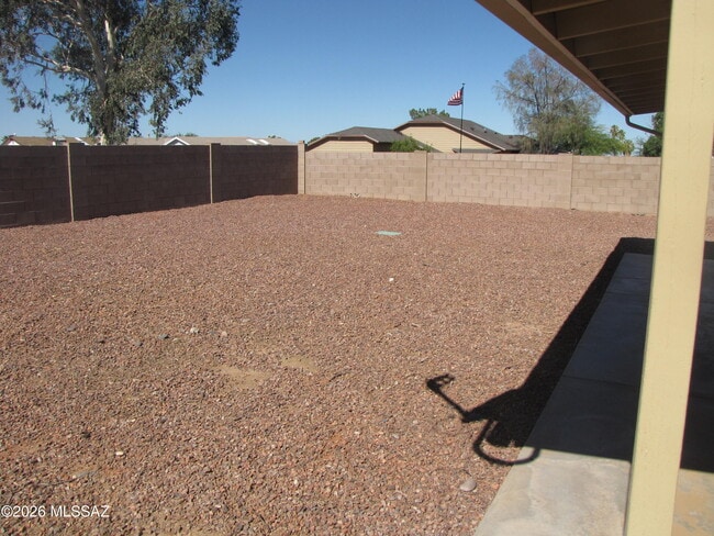 Building Photo - 9946 E Leila Dr