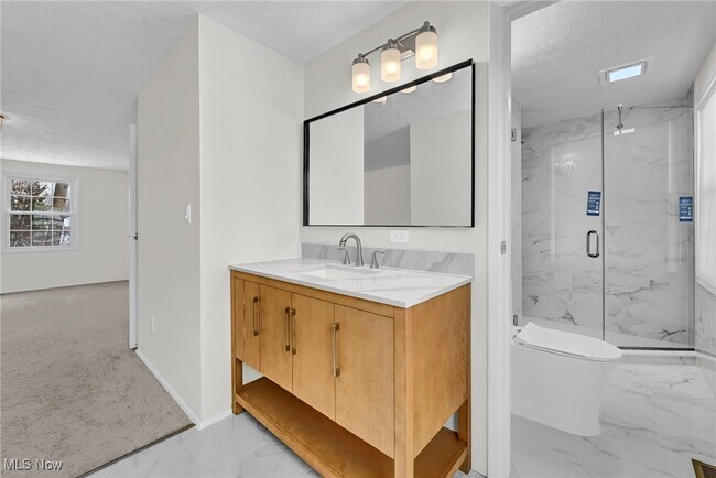 Building Photo - 5601 Sunset Dr