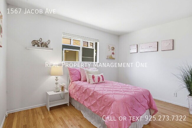 Building Photo - 1567 Jacob Ave