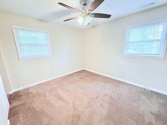 Building Photo - 410 Old Central Rd