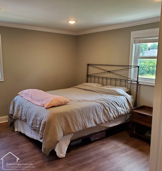 Primary bedroom - 1225 N 32nd St
