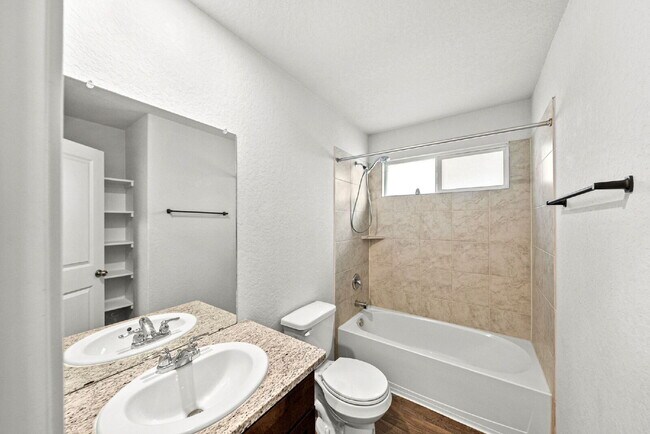 Building Photo - New Rental Alert! 2 Weeks Free Rent with 15 Month Lease