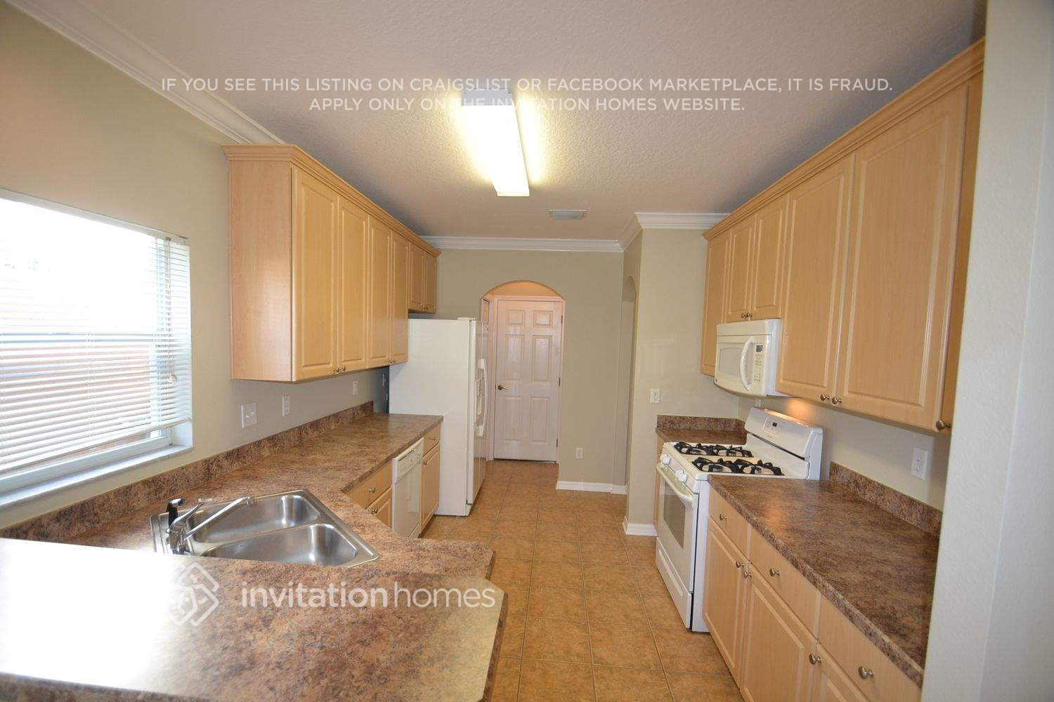 Building Photo - 5824 Wrenwater Dr
