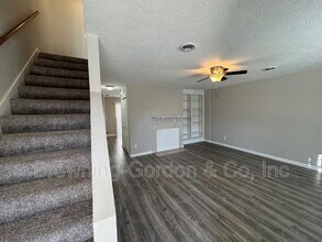 Building Photo - 319 N.Timberway Circle