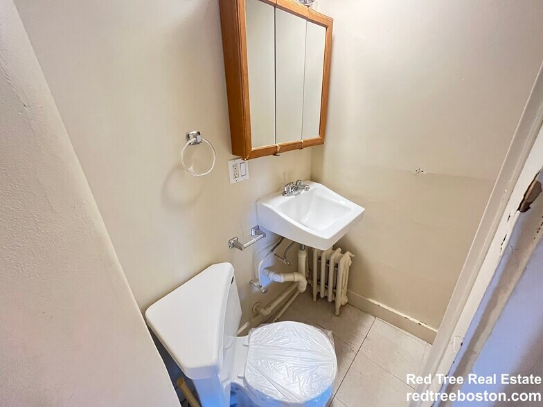 Building Photo - 90 Myrtle St