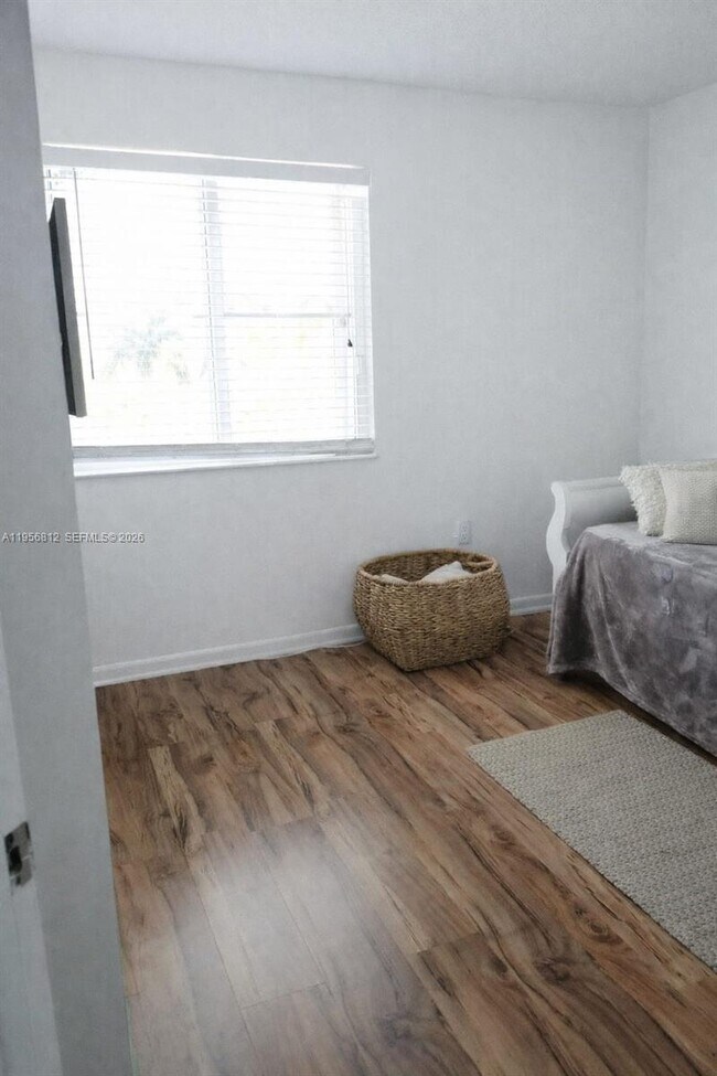 Building Photo - 15761 SW 137th Ave