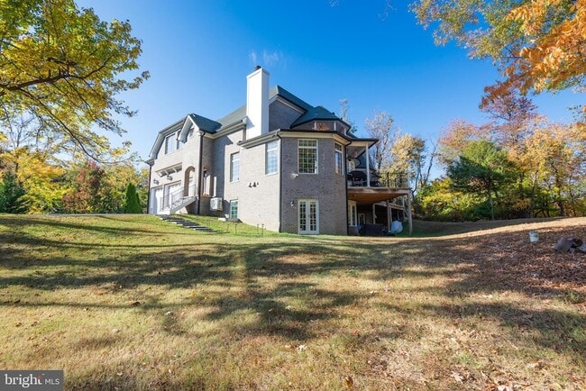 Building Photo - 2620 Love Point Rd