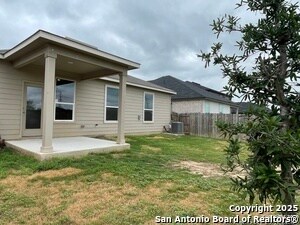 Building Photo - 411 Muscari Rd