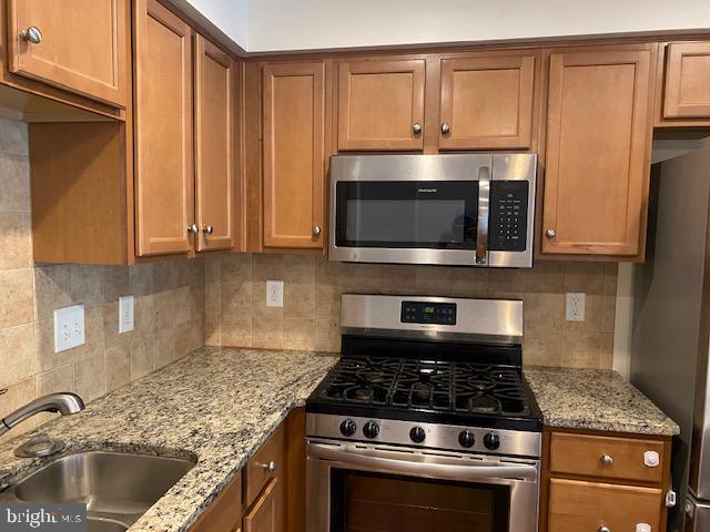 Building Photo - 145 Sandpiper Ct