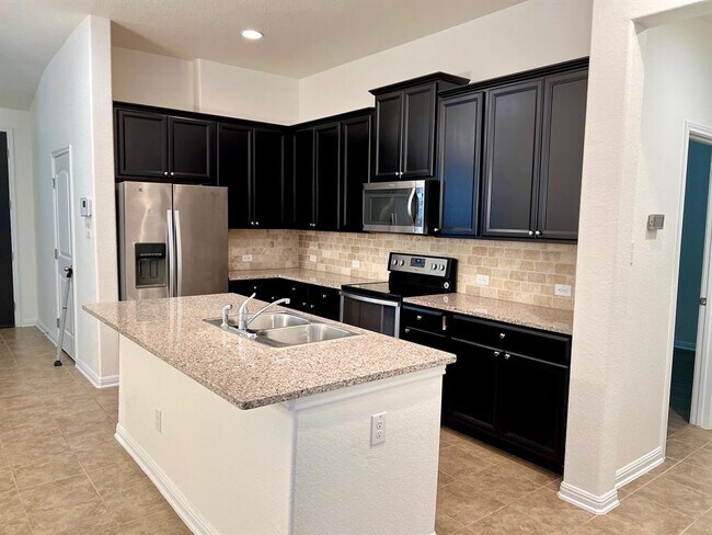 Building Photo - 252 Prairie Vista