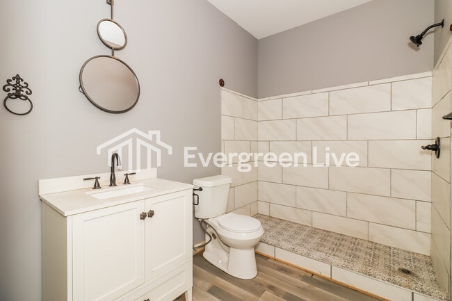 Building Photo - 39 Little Crk Mnr Ct