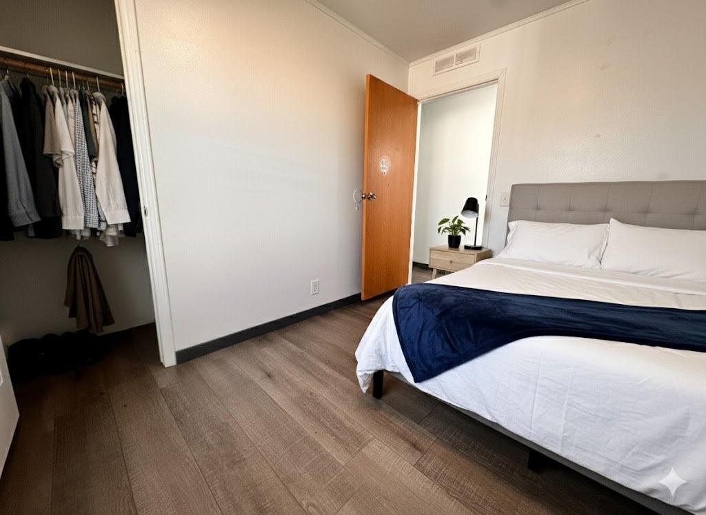 Building Photo - 22 Lapin St