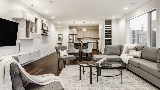 Building Photo - 333 Massachusetts Ave