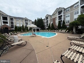 Building Photo - 12945 Centre Park Cir