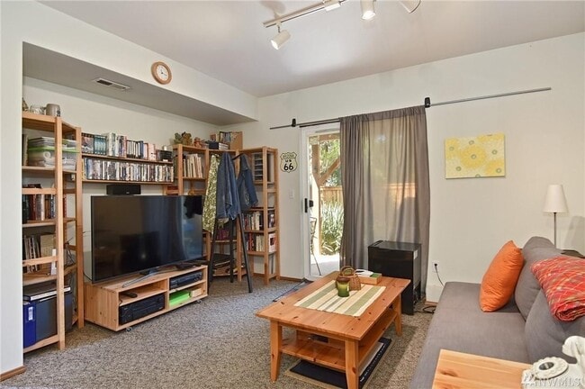 Building Photo - Charming Craftsman-Style Home in the Heart...