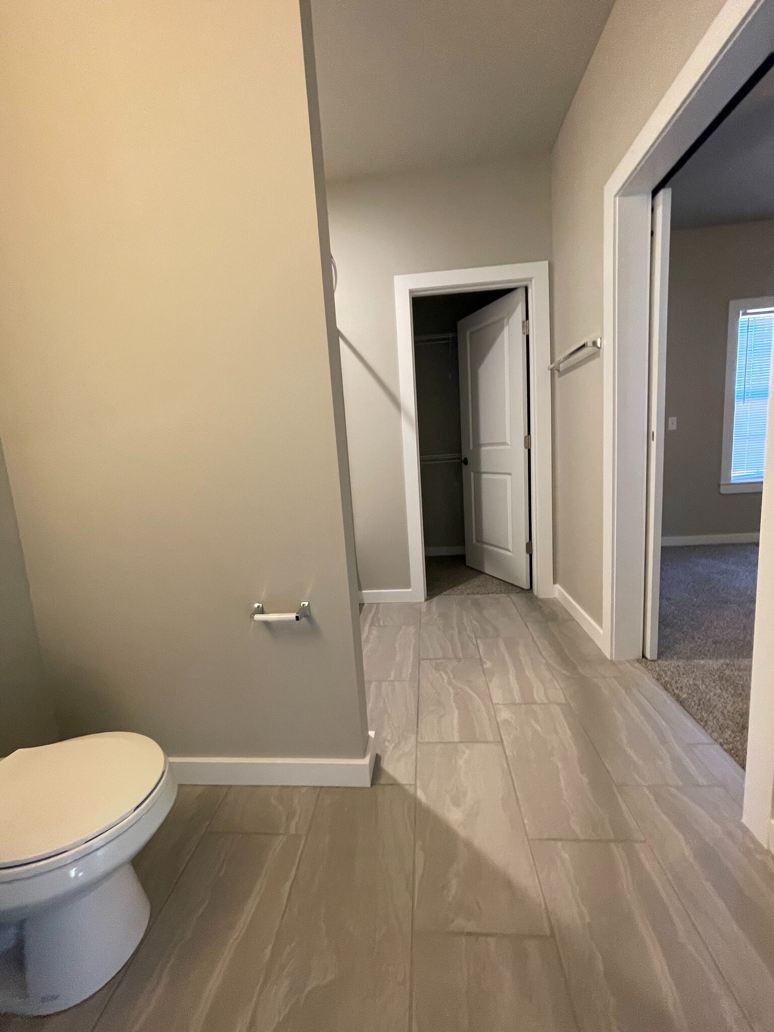 Building Photo - 3225 W Sexton St