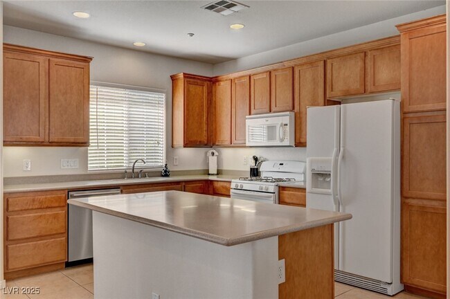 Building Photo - 6646 Colorado Spruce St