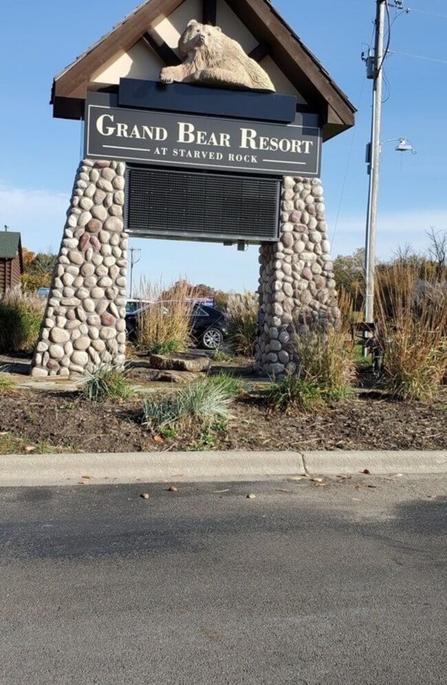 Building Photo - 2643 IL-178