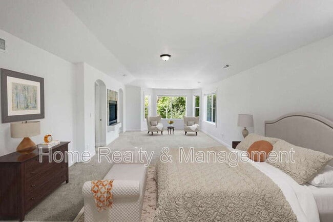 Building Photo - 14325 N Santa Fe St