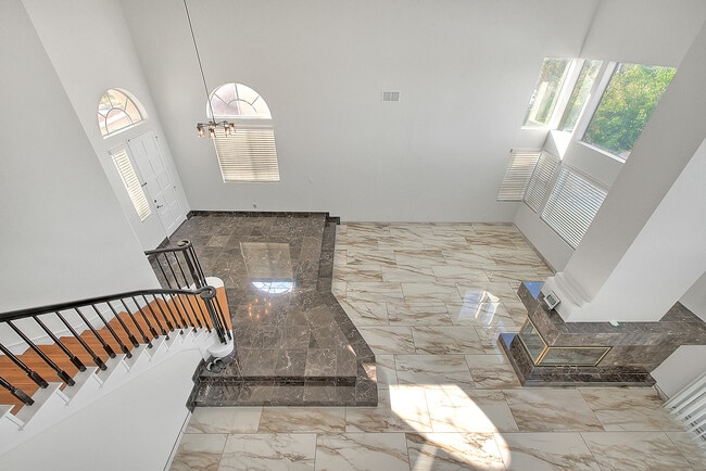 Building Photo - 3571 Rio Ranch Rd