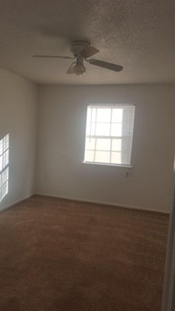 Building Photo - Grove Park One bedroom condo