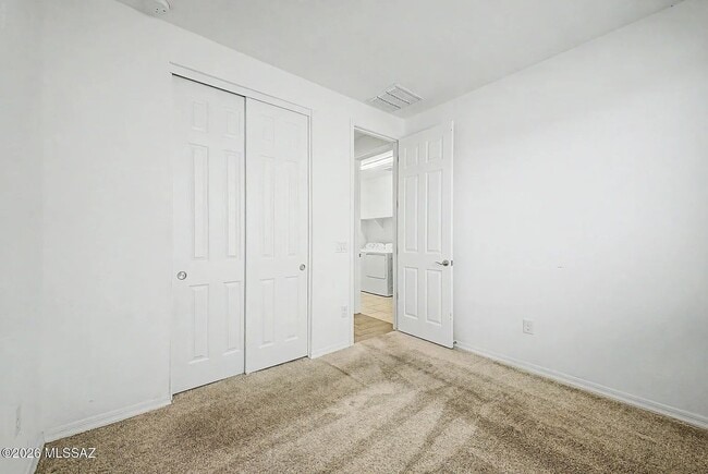 Building Photo - 12818 N Dutch Dr