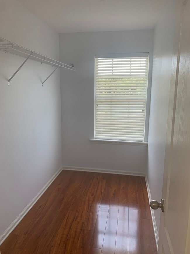 Building Photo - Spacious 3 Bed/2.5 Bath Townhome in Oakleaf