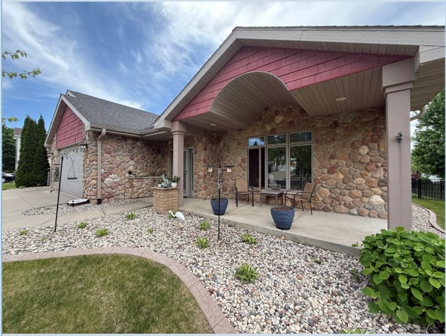 Building Photo - 4363 Memorial Cir