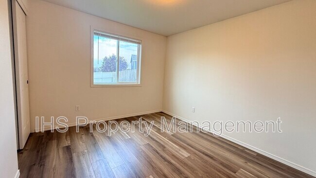 Building Photo - 4010 Dartmoor Ln