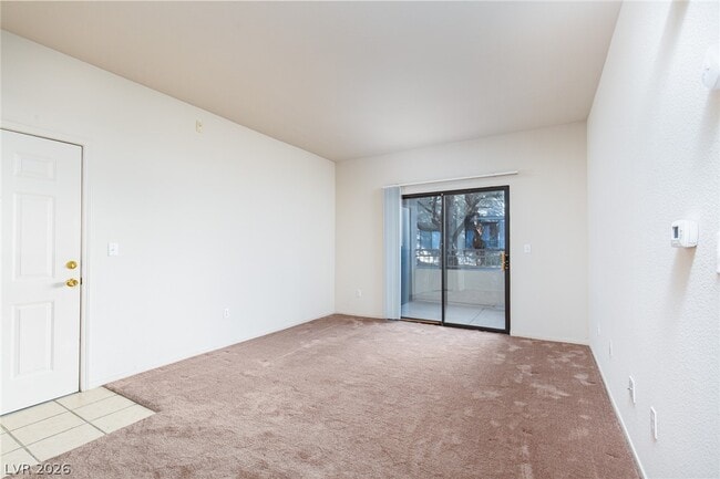 Building Photo - 8250 N Grand Canyon Dr