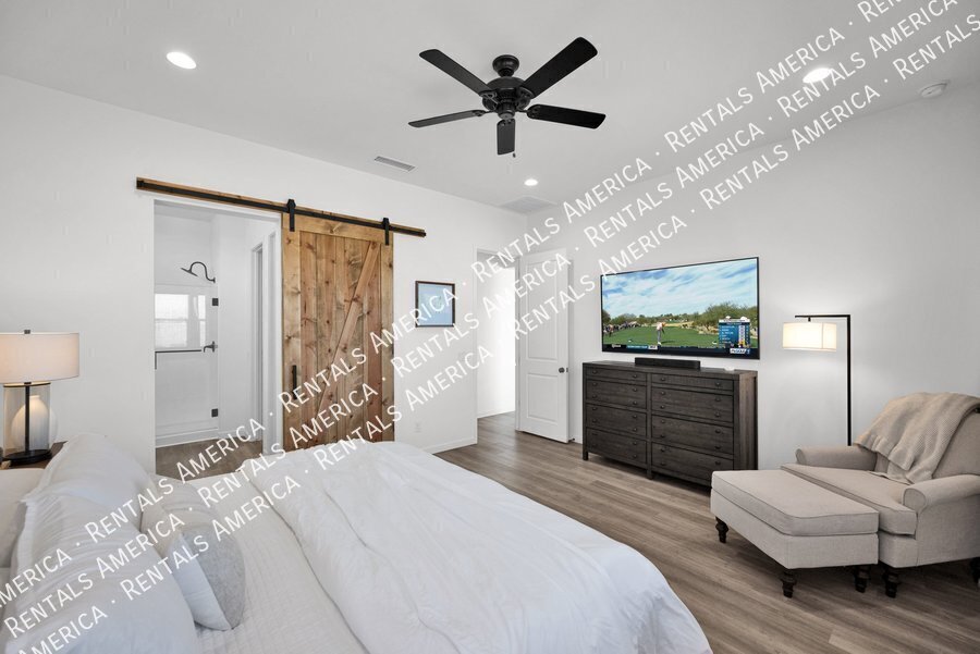 Building Photo - 22700 E Arroyo Verde Dr