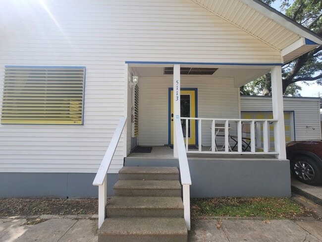 Building Photo - 5113 Avenue R