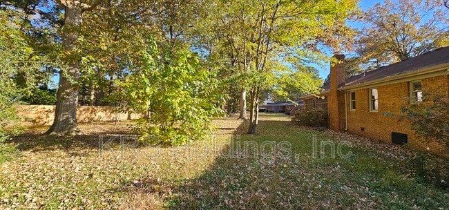 Building Photo - 1029 Dulcie Ave