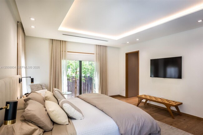 Building Photo - 115 SW 23rd Rd