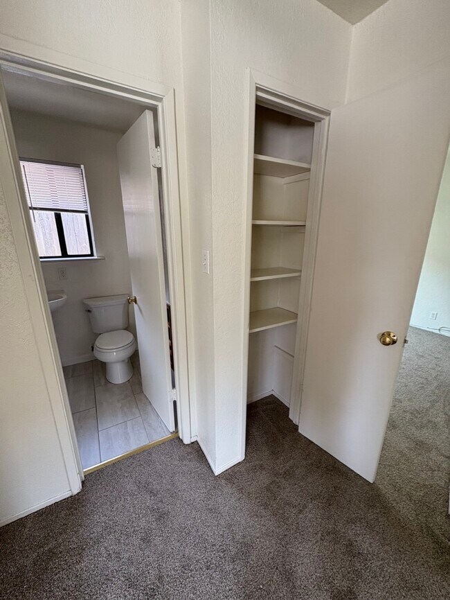 Building Photo - 3955 Princeton Dr