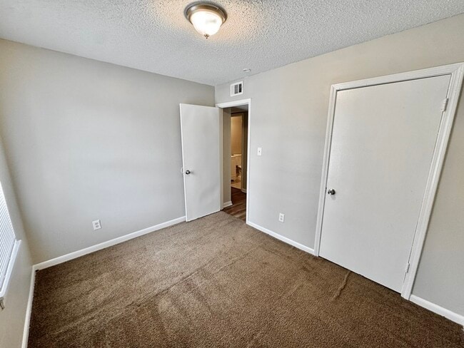 Building Photo - 5151 Corkwood Dr