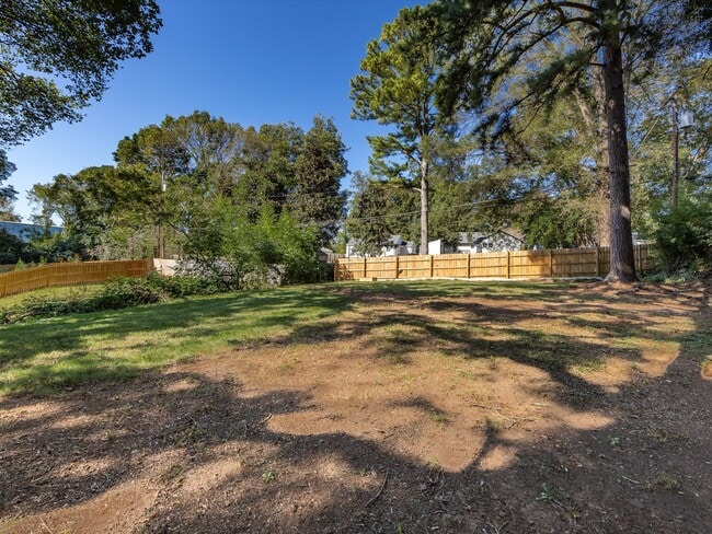 Building Photo - 1324 Bethel Rd