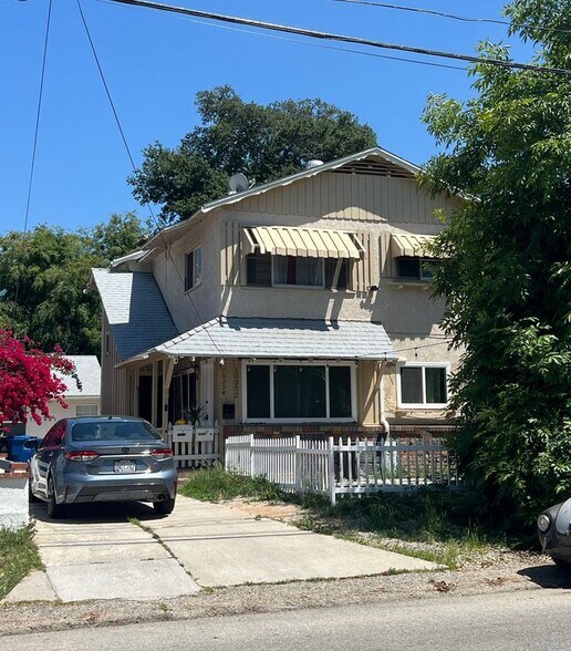 Primary Photo - 10354 Oro Vista Ave