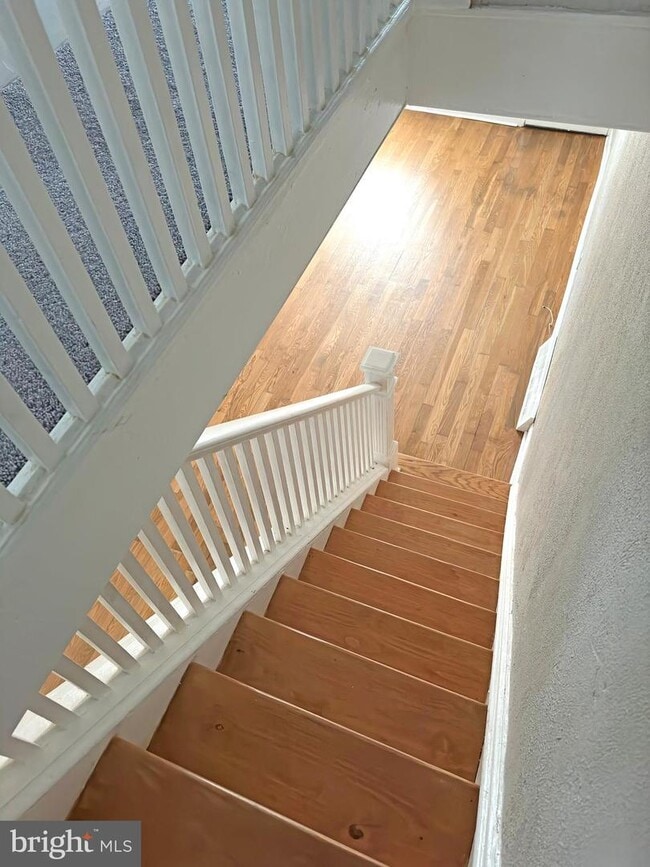 Building Photo - 1528 S Hollywood St