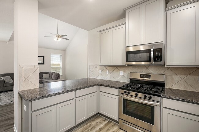 Building Photo - 2210 Windy Grove Dr