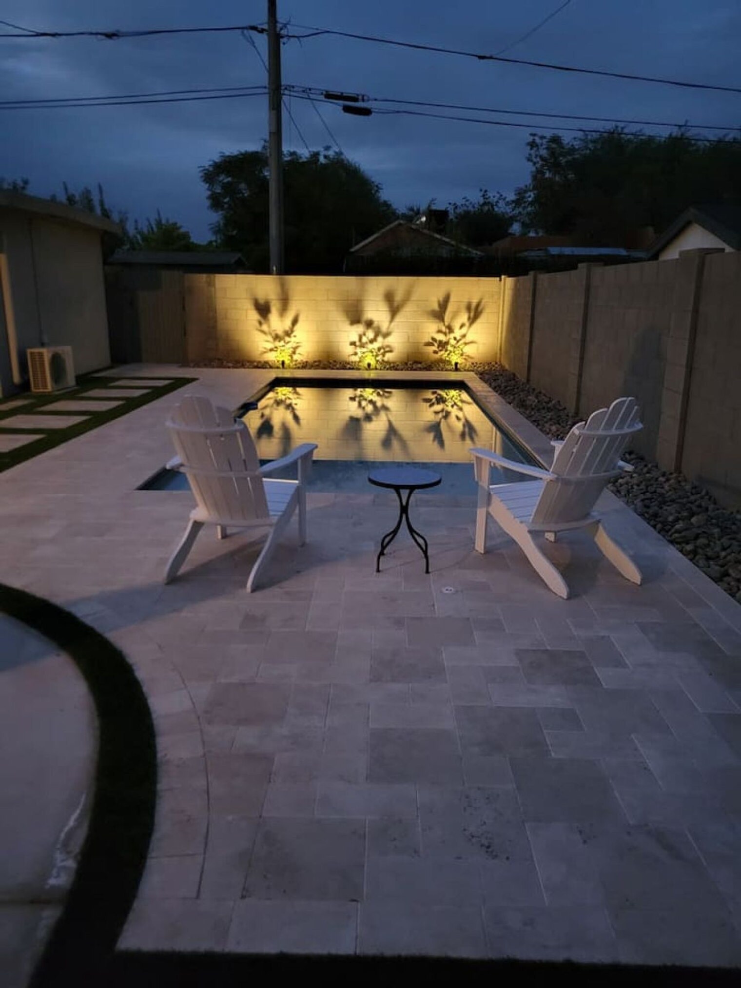 Building Photo - 1510 E Whitton Ave