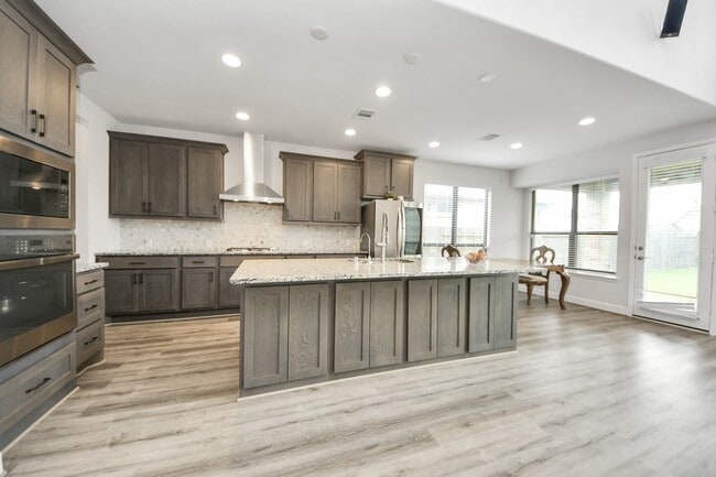 Building Photo - 2035 Taylor Marie Trl