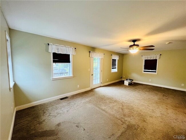 Building Photo - 130 East Ave