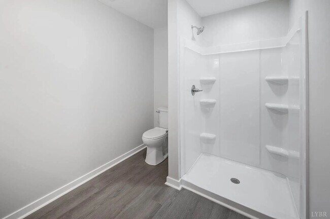 Building Photo - 2410 Poplar St