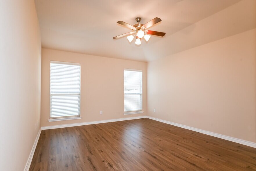 Building Photo - 12817 Purdue Dr