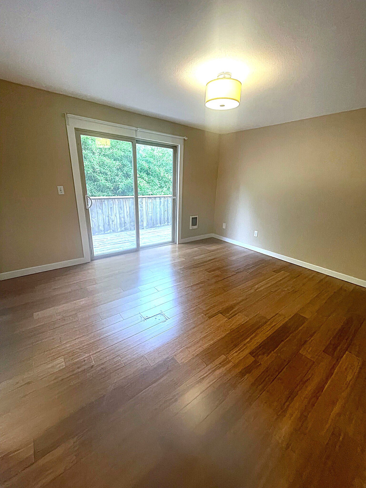 Building Photo - 9473 N Saint Louis Ave