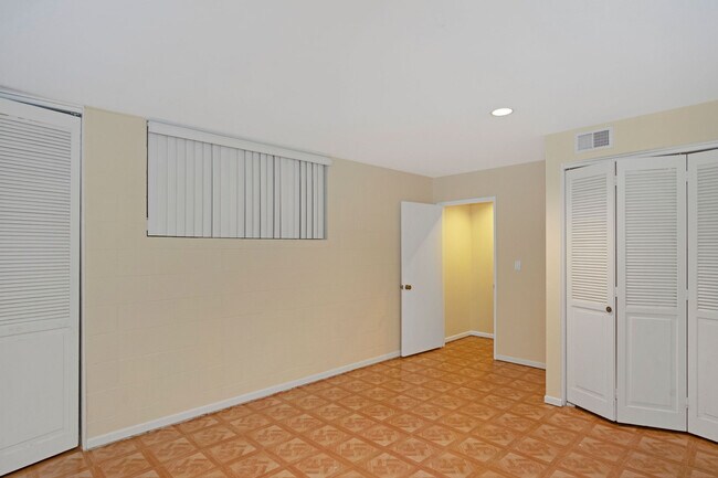 Building Photo - 21800 Marylee St